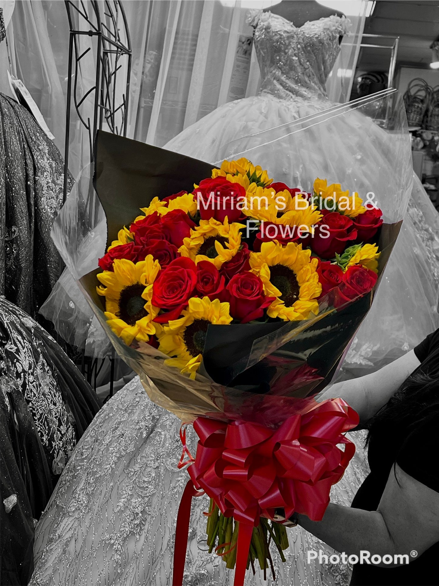 Timeless Roses, Flawless Sunflowers