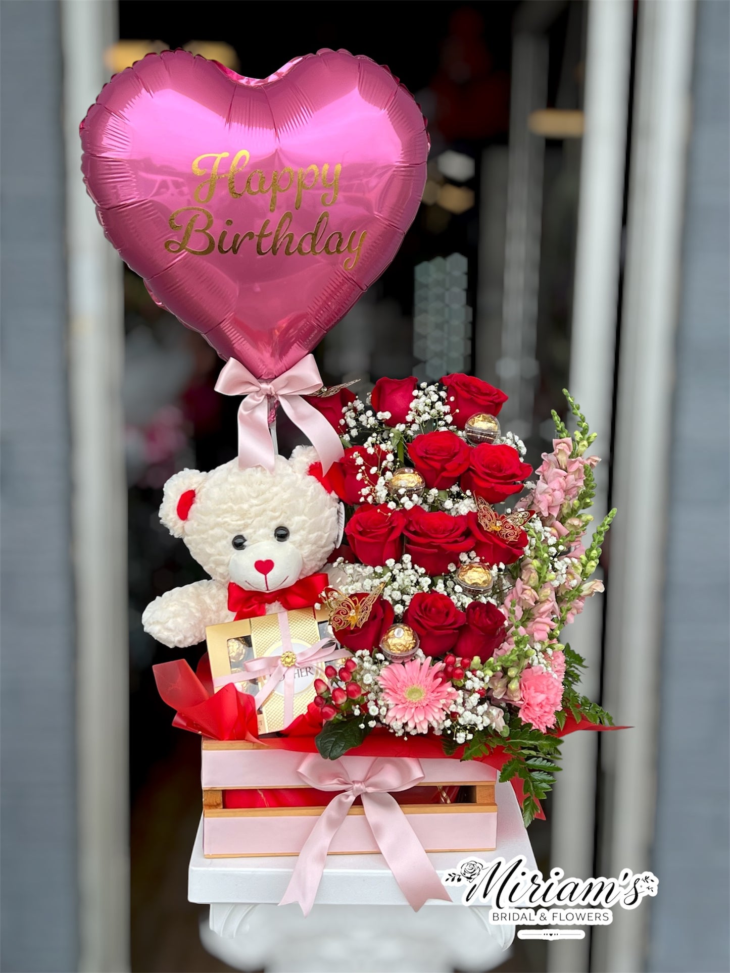Lush Floral Gift Combo